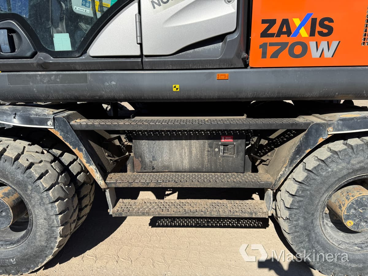 Гусеничный экскаватор Hitachi ZX170W-5B Hjulgrävare Hitachi ZX170W med vagn: фото 33