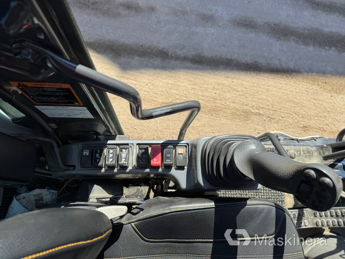 Гусеничный экскаватор Hitachi ZX170W-5B Hjulgrävare Hitachi ZX170W med vagn: фото 19