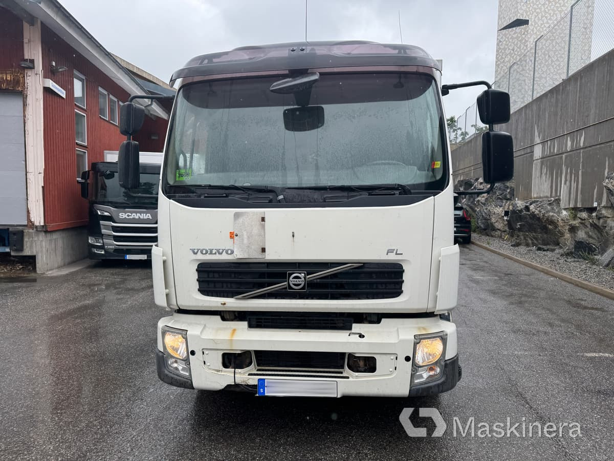 Lastbil Volvo FL-240 4X2 - Грузовик с закрытым кузовом: фото 2 Lastbil Volvo FL-240 4X2 - Грузовик с закрытым кузовом: фото 2