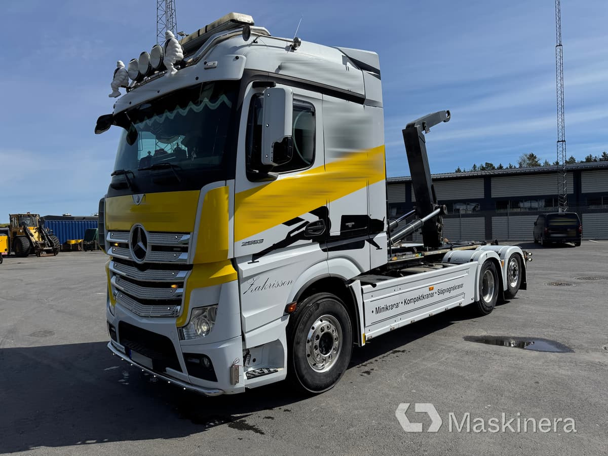 Lastväxlare Mercedes-Benz Actros - Крюковой мультилифт: фото 1 Lastväxlare Mercedes-Benz Actros - Крюковой мультилифт: фото 1