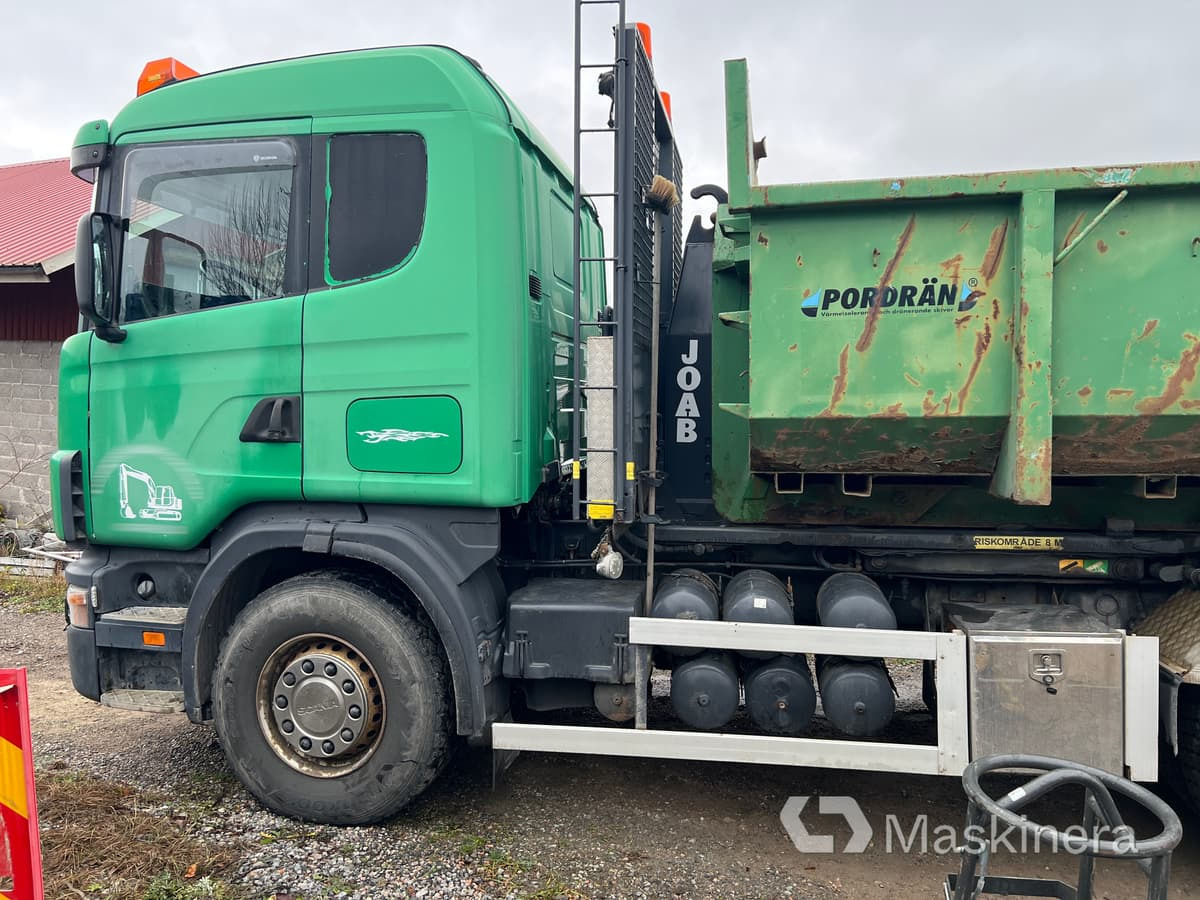 Lastväxlare Scania R124GB8X4 - Крюковой мультилифт: фото 4 Lastväxlare Scania R124GB8X4 - Крюковой мультилифт: фото 4