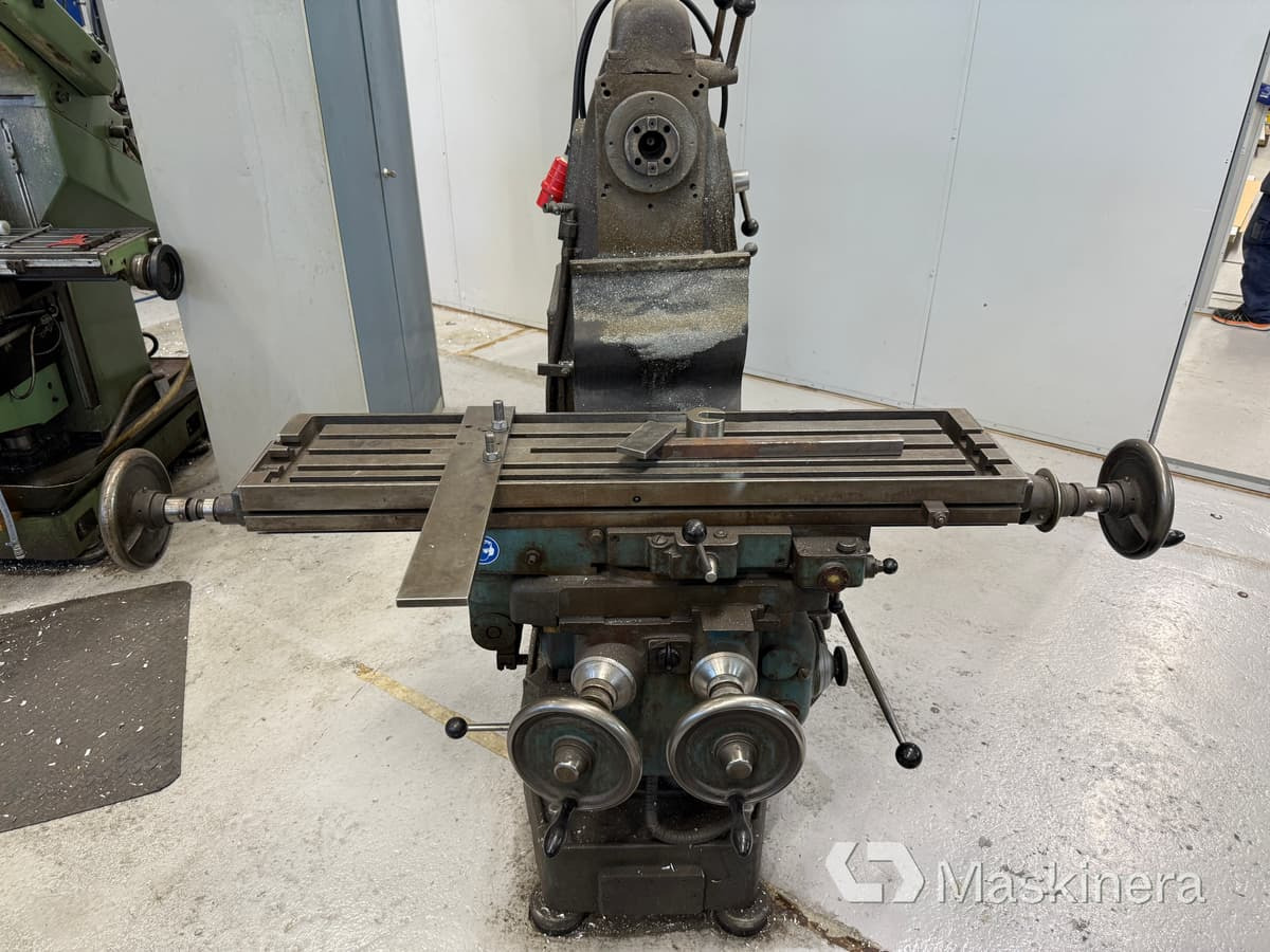 Multifräs Värnamo UB-1 - Фрезерный станок по металлу: фото 2 Multifräs Värnamo UB-1 - Фрезерный станок по металлу: фото 2