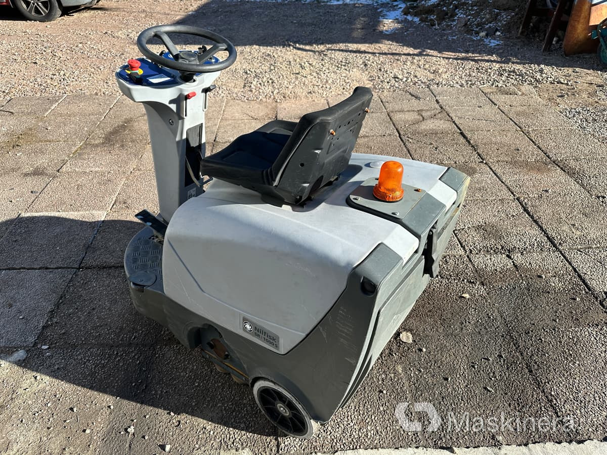 Nilfisk SR1000S B Sopmaskin Nilfisk SR1000S - Подметально-уборочная машина: фото 5 Nilfisk SR1000S B Sopmaskin Nilfisk SR1000S - Подметально-уборочная машина: фото 5