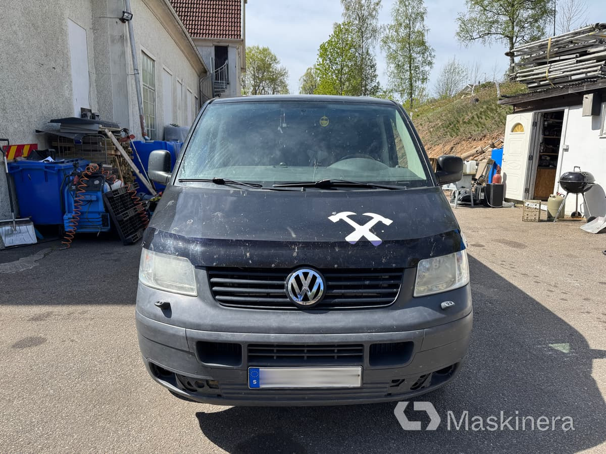 Skåpbil Volkswagen Transporter 2.5 TDI - Легковой фургон: фото 2 Skåpbil Volkswagen Transporter 2.5 TDI - Легковой фургон: фото 2