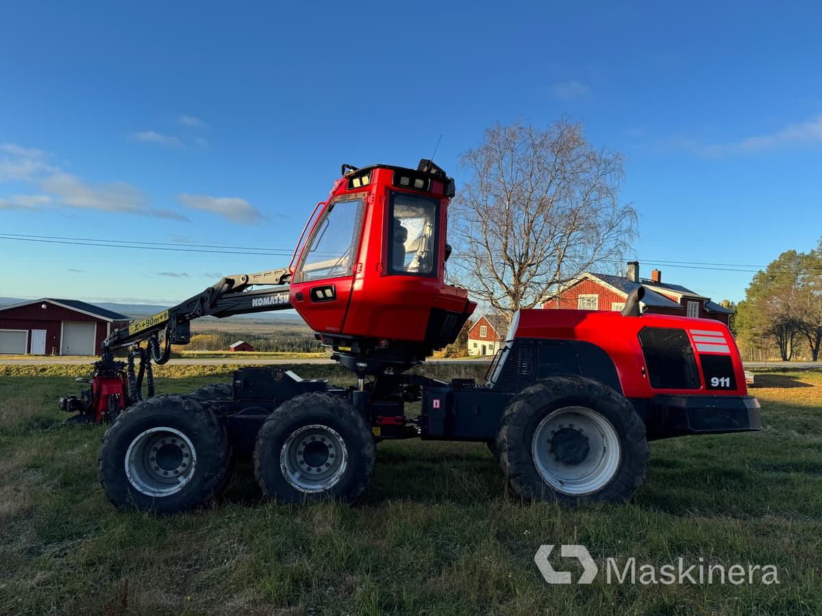 Skördare Komatsu XH 911 CX-6 - Харвестер: фото 2 Skördare Komatsu XH 911 CX-6 - Харвестер: фото 2