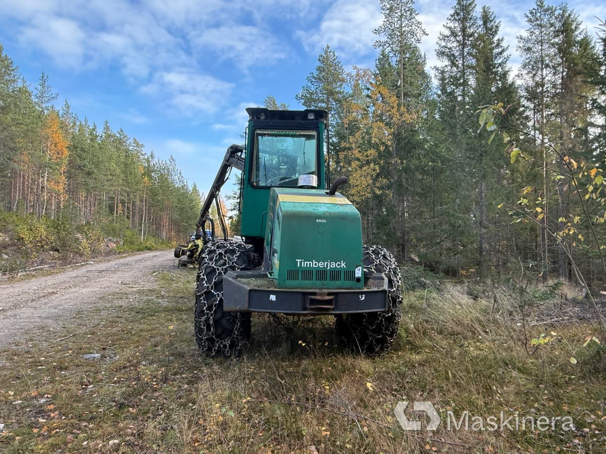 Skördare Timberjack 1070 - Харвестер: фото 5 Skördare Timberjack 1070 - Харвестер: фото 5