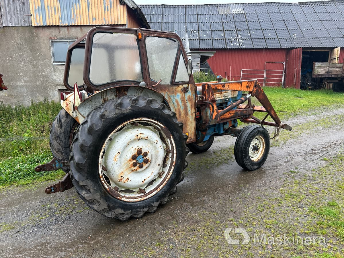 Traktor Ford Major 4000 - Трактор: фото 4 Traktor Ford Major 4000 - Трактор: фото 4