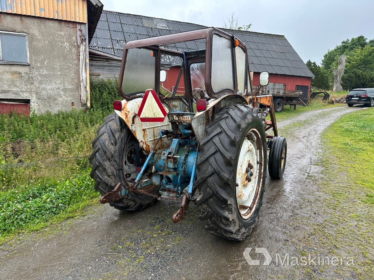 Traktor Ford Major 4000 - Трактор: фото 5 Traktor Ford Major 4000 - Трактор: фото 5