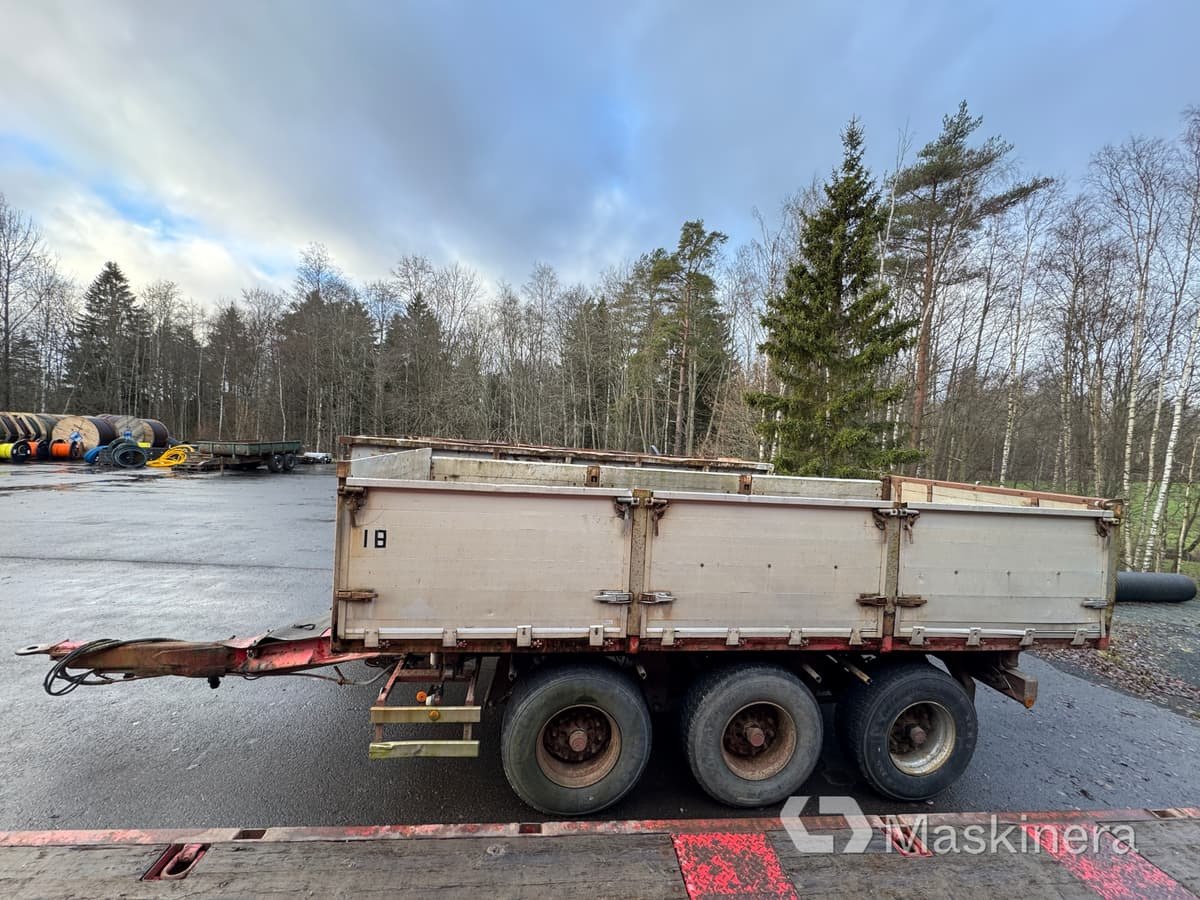 Tridemkärra Kilafors SKB3-T58 (Rep. objekt) - Прицеп бортовой/ Платформа: фото 2 Tridemkärra Kilafors SKB3-T58 (Rep. objekt) - Прицеп бортовой/ Платформа: фото 2