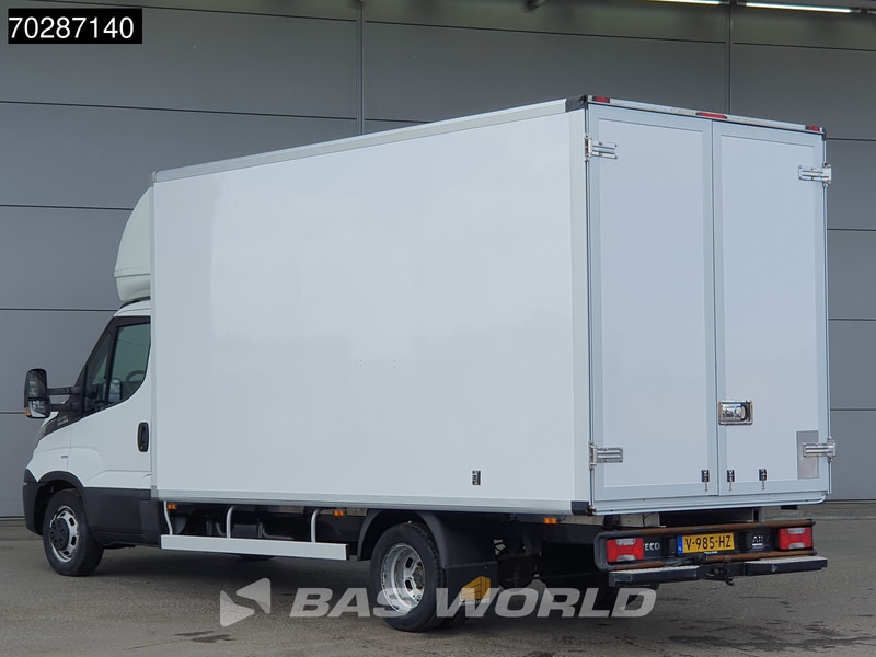 Iveco Daily 3.0L Automaat Bakwagen Navi Airco Cruise Euro6 Schuifzeilen Plane Meubelbak Koffer 21m3 Airco Trekhaak Cruise control - Малотоннажный фургон: фото 3 Iveco Daily 3.0L Automaat Bakwagen Navi Airco Cruise Euro6 Schuifzeilen Plane Meubelbak Koffer 21m3 Airco Trekhaak Cruise control - Малотоннажный фургон: фото 3