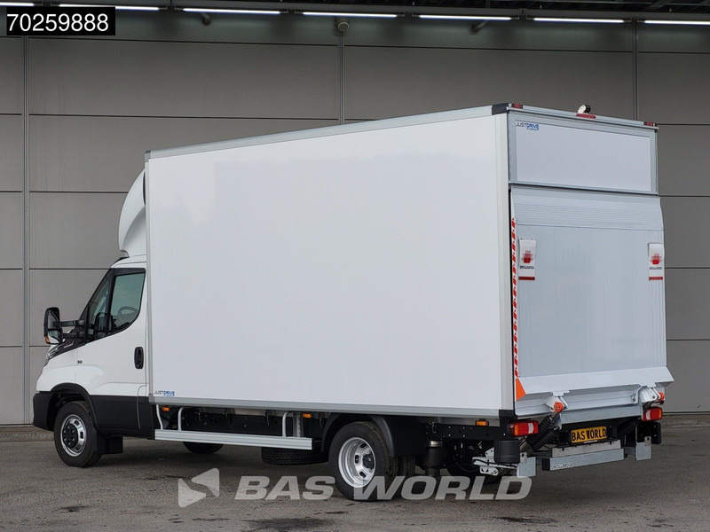 Iveco Daily 35C18 3.0L Automaat Luchtvering Laadklep Zijdeur Dubbellucht Bakwagen 180PK LED Airco Cruise Camera Lat om Lat D'Hollandia Euro6 - Малотоннажный фургон: фото 2 Iveco Daily 35C18 3.0L Automaat Luchtvering Laadklep Zijdeur Dubbellucht Bakwagen 180PK LED Airco Cruise Camera Lat om Lat D'Hollandia Euro6 - Малотоннажный фургон: фото 2