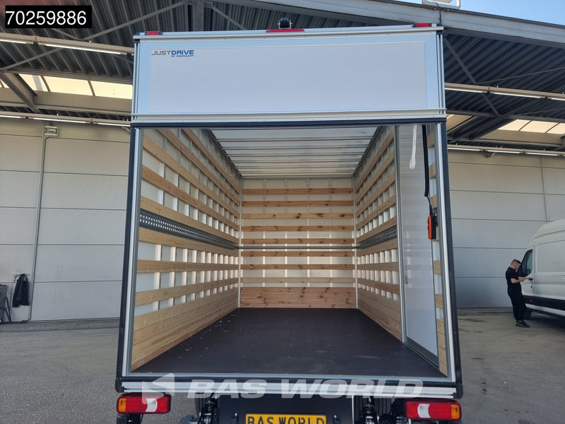 Iveco Daily 35C18 3.0L Automaat Luchtvering Zijdeur Laadklep Bakwagen Navi LED Koffer Gesloten laadbak Bakwagen 21m3 Airco Cruise control - Малотоннажный фургон: фото 5 Iveco Daily 35C18 3.0L Automaat Luchtvering Zijdeur Laadklep Bakwagen Navi LED Koffer Gesloten laadbak Bakwagen 21m3 Airco Cruise control - Малотоннажный фургон: фото 5