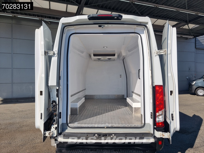 Iveco Daily 35S16 SCHADE/DAMAGE! Koelwagen Vriezer Automaat Thermo King V-300 MAX Airco Cruise Parkeersensoren Kühl Kühler Koel Koeler Kühlw - Малотоннажный рефрижератор: фото 3 Iveco Daily 35S16 SCHADE/DAMAGE! Koelwagen Vriezer Automaat Thermo King V-300 MAX Airco Cruise Parkeersensoren Kühl Kühler Koel Koeler Kühlw - Малотоннажный рефрижератор: фото 3