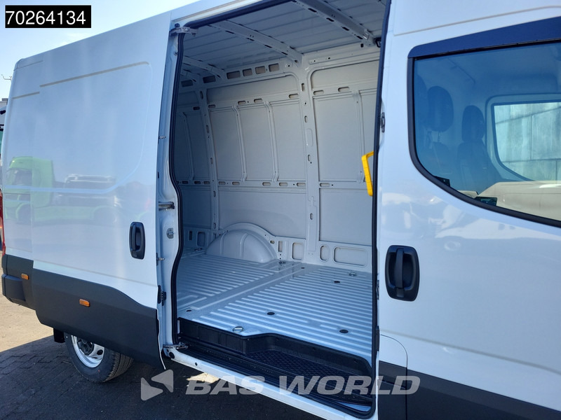 Новый Цельнометаллический фургон Iveco Daily 35S18 3.0L Automaat L2H2 180PK Navi ACC Parkeersensoren Airco Cruise L2 12m3 Airco: фото 7