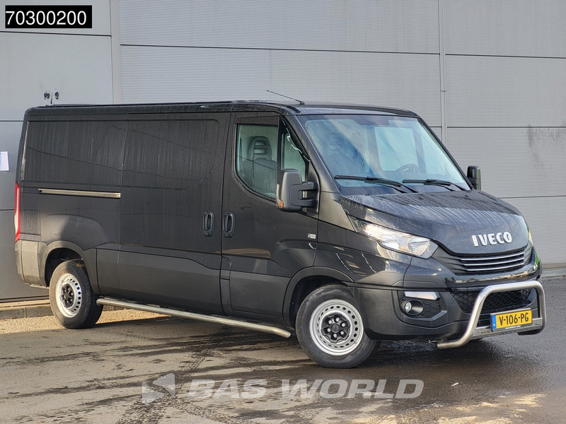 Iveco Daily 35S21 3.0L Automaat 210PK L2H1 3,5t Trekhaak Navi Airco Cruise Camera Parkeersensoren Euro6 Laag Dak L2 Airco Trekhaak Cruise co - Цельнометаллический фургон: фото 3 Iveco Daily 35S21 3.0L Automaat 210PK L2H1 3,5t Trekhaak Navi Airco Cruise Camera Parkeersensoren Euro6 Laag Dak L2 Airco Trekhaak Cruise co - Цельнометаллический фургон: фото 3