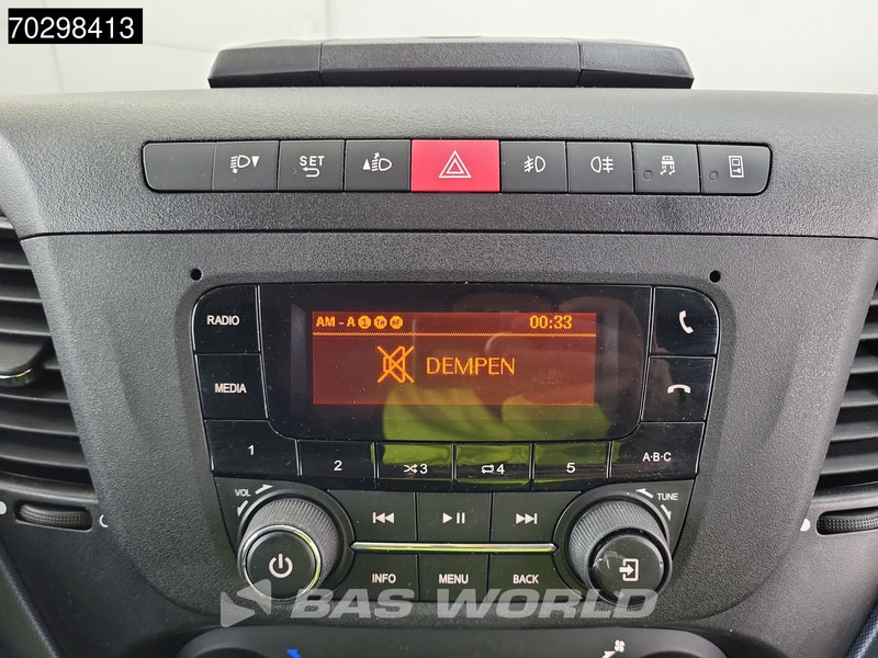 Цельнометаллический фургон Iveco Daily 35S21 3.0L Automaat Glasresteel 210PK 3,5t Trekhaak L2H2 Airco Cruise Imperiaal Euro6 Resteel L2 Airco Trekhaak Cruise control: фото 16