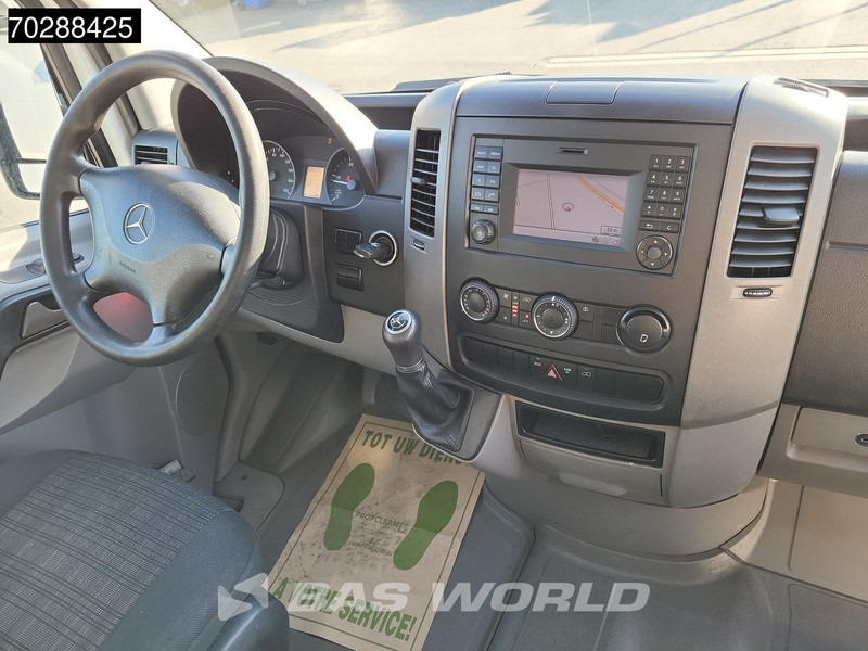 Малотоннажный бортовой грузовик Mercedes-Benz Sprinter 310 CDI Kraanwagen Automaat HIAB 017T-2 Navi Airco Kraan Crane Kranwagen Pickup Pritsche Airco: фото 17 Малотоннажный бортовой грузовик Mercedes-Benz Sprinter 310 CDI Kraanwagen Automaat HIAB 017T-2 Navi Airco Kraan Crane Kranwagen Pickup Pritsche Airco: фото 17
