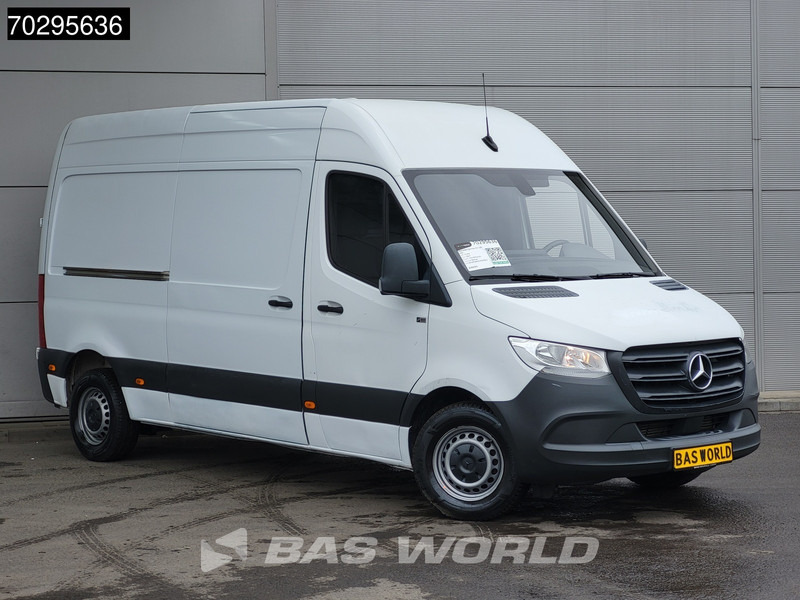 Mercedes-Benz Sprinter 311 CDI L2H2 Airco Cruise MBUX CarPlay Euro6 L2 12m3 Airco Cruise control - Легковой фургон: фото 3 Mercedes-Benz Sprinter 311 CDI L2H2 Airco Cruise MBUX CarPlay Euro6 L2 12m3 Airco Cruise control - Легковой фургон: фото 3