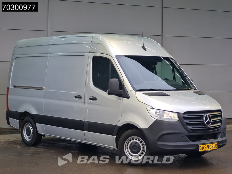 Mercedes-Benz Sprinter 315 CDI Automaat L2H2 150PK Airco Camera Parkeersensoren MBUX CarPlay Euro6 L2 Airco - Легковой фургон: фото 3 Mercedes-Benz Sprinter 315 CDI Automaat L2H2 150PK Airco Camera Parkeersensoren MBUX CarPlay Euro6 L2 Airco - Легковой фургон: фото 3