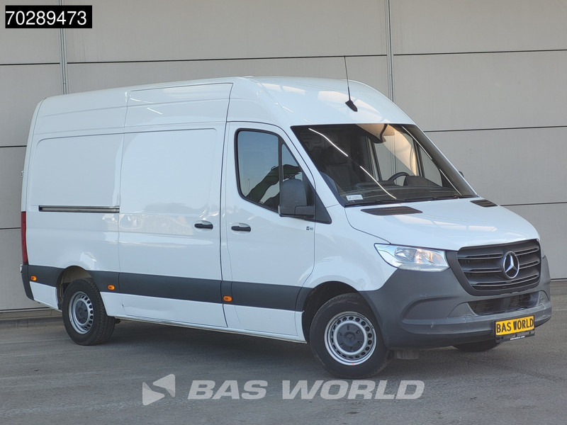 Mercedes-Benz Sprinter 315 CDI Automaat L2H2 150PK Airco Cruise Camera MBUX CarPlay Euro6 L2 12m3 Airco Cruise control - Цельнометаллический фургон: фото 3 Mercedes-Benz Sprinter 315 CDI Automaat L2H2 150PK Airco Cruise Camera MBUX CarPlay Euro6 L2 12m3 Airco Cruise control - Цельнометаллический фургон: фото 3