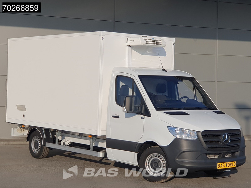 Mercedes-Benz Sprinter 315 CDI Koelwagen Achterdeuren Thermo King C-250 Airco Carplay MBUX Koel Koeler Kühl Kühler Kühlwagen Kühlkoffer 17m3 Airco - Малотоннажный рефрижератор: фото 5 Mercedes-Benz Sprinter 315 CDI Koelwagen Achterdeuren Thermo King C-250 Airco Carplay MBUX Koel Koeler Kühl Kühler Kühlwagen Kühlkoffer 17m3 Airco - Малотоннажный рефрижератор: фото 5