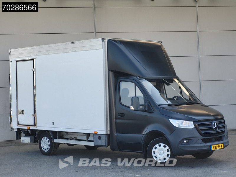 Mercedes-Benz Sprinter 316 CDI Laadklep Zijdeur Bakwagen Airco Cruise Euro6 Meubelbak Koffer 22m3 Airco Cruise control - Малотоннажный фургон: фото 5 Mercedes-Benz Sprinter 316 CDI Laadklep Zijdeur Bakwagen Airco Cruise Euro6 Meubelbak Koffer 22m3 Airco Cruise control - Малотоннажный фургон: фото 5