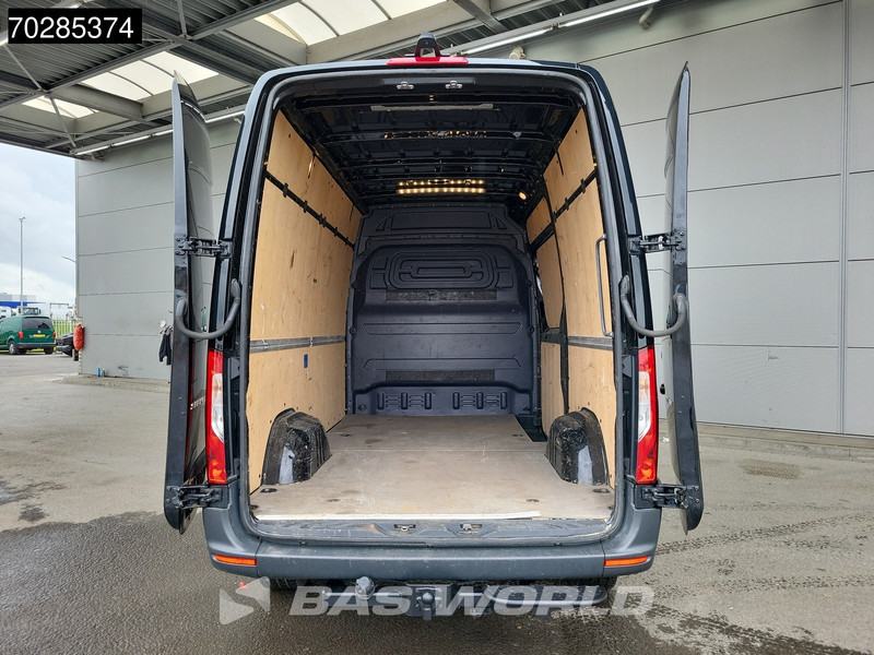 Mercedes-Benz Sprinter 317 CDI Automaat 3,5t Trekhaak L2H2 170PK Airco Camera MBUX Euro6 L2 12m3 Airco Trekhaak - Цельнометаллический фургон: фото 3 Mercedes-Benz Sprinter 317 CDI Automaat 3,5t Trekhaak L2H2 170PK Airco Camera MBUX Euro6 L2 12m3 Airco Trekhaak - Цельнометаллический фургон: фото 3