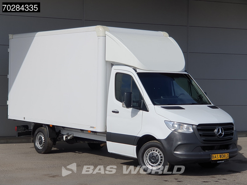Mercedes-Benz Sprinter 317 CDI Automaat Bakwagen Achterdeuren Airco Camera Euro6 Meubelbak Koffer 21m3 Airco - Малотоннажный фургон: фото 3 Mercedes-Benz Sprinter 317 CDI Automaat Bakwagen Achterdeuren Airco Camera Euro6 Meubelbak Koffer 21m3 Airco - Малотоннажный фургон: фото 3