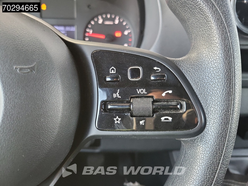 Малотоннажный фургон Mercedes-Benz Sprinter 514 CDI Laadklep Dubbellucht Bakwagen Airco Cruise MBUX CarPlay D'Hollandia Euro6 Meubelbak Koffer Airco Cruise control: фото 17 Малотоннажный фургон Mercedes-Benz Sprinter 514 CDI Laadklep Dubbellucht Bakwagen Airco Cruise MBUX CarPlay D'Hollandia Euro6 Meubelbak Koffer Airco Cruise control: фото 17