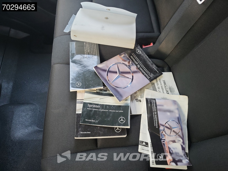 Малотоннажный фургон Mercedes-Benz Sprinter 514 CDI Laadklep Dubbellucht Bakwagen Airco Cruise MBUX CarPlay D'Hollandia Euro6 Meubelbak Koffer Airco Cruise control: фото 18 Малотоннажный фургон Mercedes-Benz Sprinter 514 CDI Laadklep Dubbellucht Bakwagen Airco Cruise MBUX CarPlay D'Hollandia Euro6 Meubelbak Koffer Airco Cruise control: фото 18