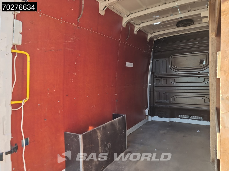 Цельнометаллический фургон Volkswagen Crafter 177pk Automaat L3H3 Trekhaak Navi Camera Parkeersensoren Airco Cruise L2H2 12Airco Trekhaak Cruise control: фото 7