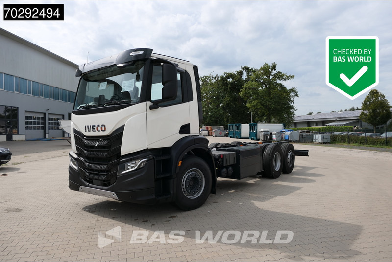 Новый Грузовик-шасси Iveco S-Way 340 S-Way 6X2 NEW chassis CNG RHD Retarder Euro 6: фото 1