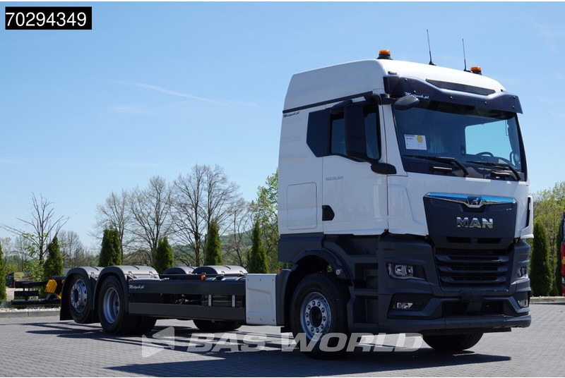 MAN TGX 26.520 TGX 6X2 Lift-Steering Axle Euro 6 - Грузовик-шасси: фото 3 MAN TGX 26.520 TGX 6X2 Lift-Steering Axle Euro 6 - Грузовик-шасси: фото 3