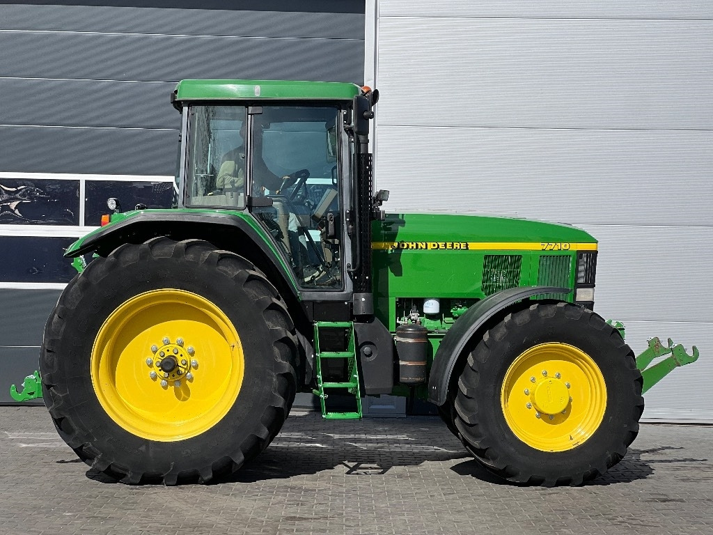 John Deere 7710 PQ - Трактор: фото 5 John Deere 7710 PQ - Трактор: фото 5