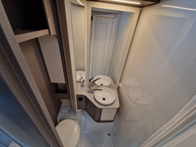 Etrusco T 6.9 SB - Полуинтегрированный автодом: фото 2 Etrusco T 6.9 SB - Полуинтегрированный автодом: фото 2