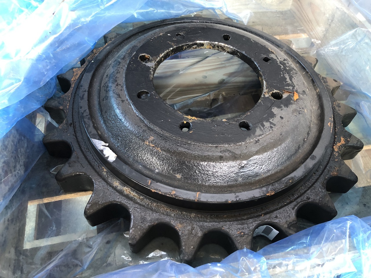NEW HOLLAND 84999640 - Запчасти ходовой части для Комбайнов: фото 1 NEW HOLLAND 84999640 - Запчасти ходовой части для Комбайнов: фото 1