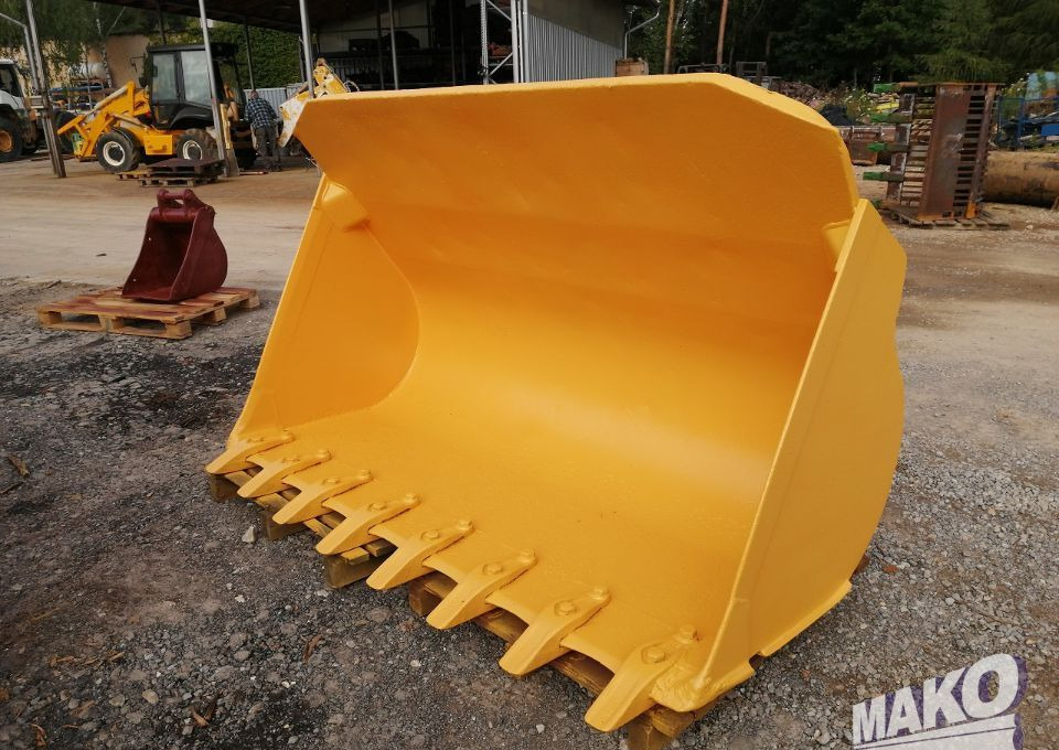 Łyżka 215cm do ładowarki 2m³ - Навесное оборудование для Строительной техники: фото 1 Łyżka 215cm do ładowarki 2m³ - Навесное оборудование для Строительной техники: фото 1