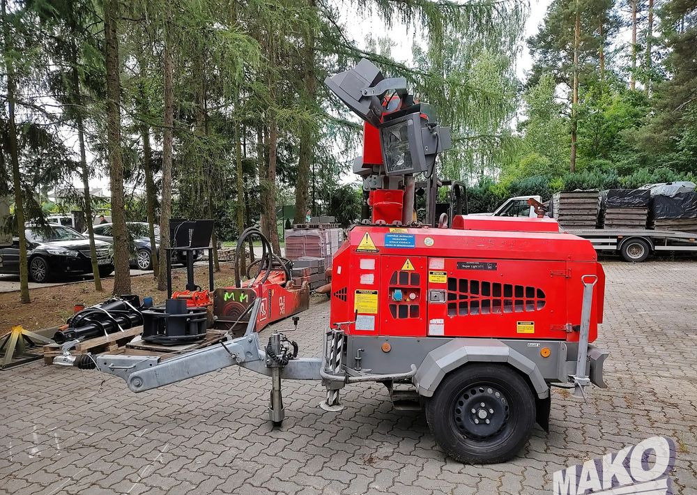 Wieża oświetleniowa Generac Superlight VT1 - Осветительная мачта: фото 2 Wieża oświetleniowa Generac Superlight VT1 - Осветительная мачта: фото 2