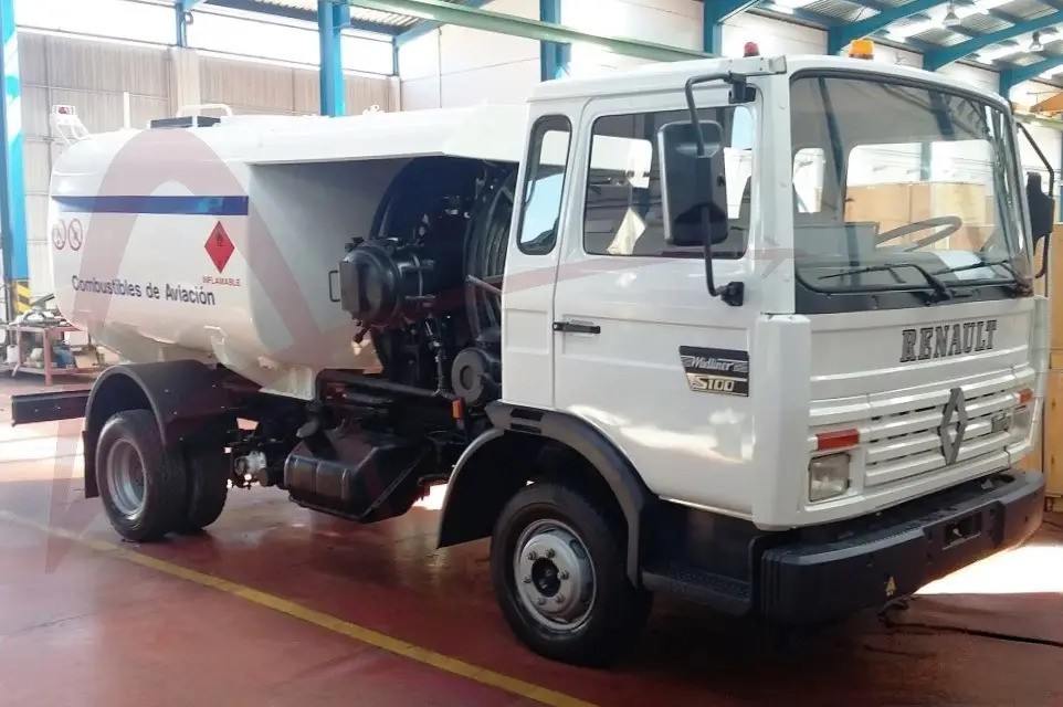 AVGAS B-100 - Грузовик-цистерна: фото 2 AVGAS B-100 - Грузовик-цистерна: фото 2
