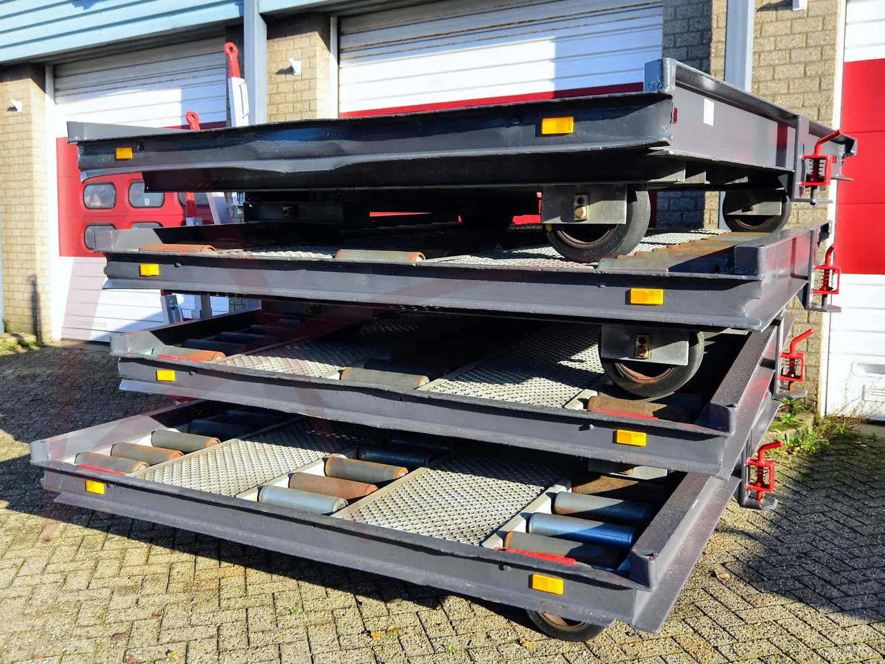 SACO LWS - Аэродромная техника: фото 1 SACO LWS - Аэродромная техника: фото 1