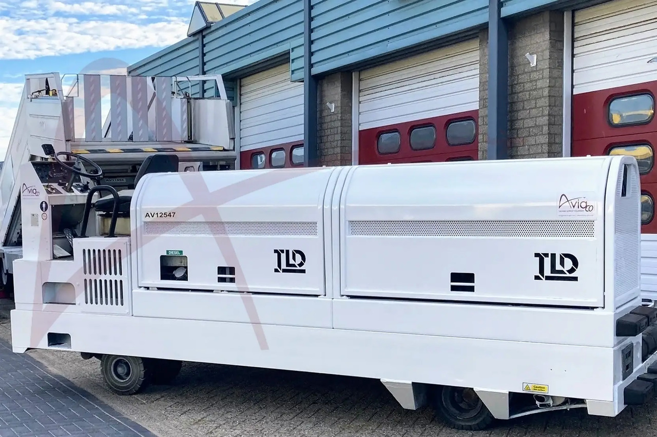 TLD TF10 FTC - Аэродромная техника: фото 2 TLD TF10 FTC - Аэродромная техника: фото 2