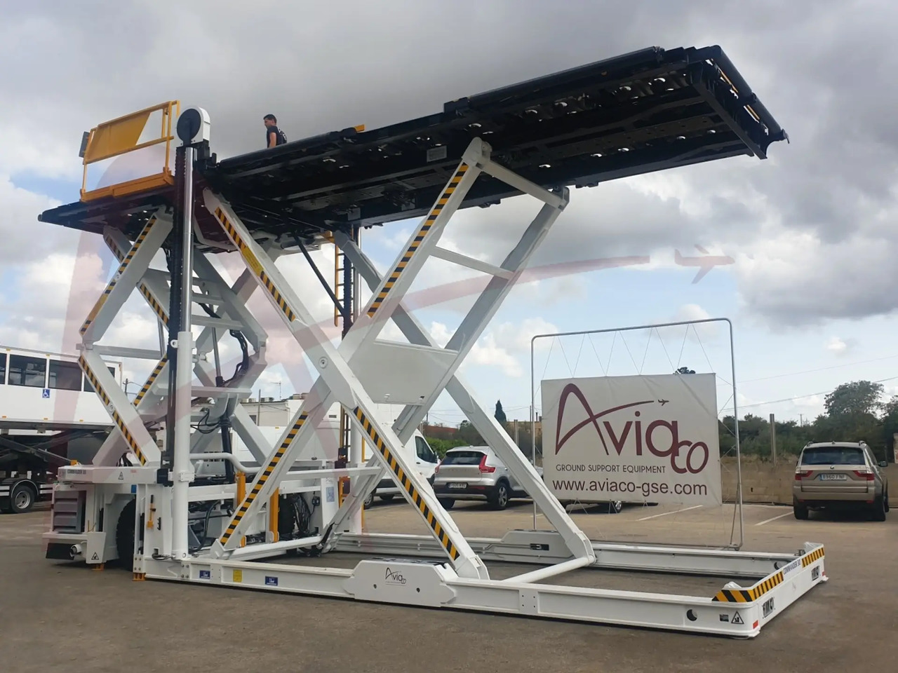 FMC COMMANDER 30i - Перегружатель контейнеров и паллет: фото 2 FMC COMMANDER 30i - Перегружатель контейнеров и паллет: фото 2