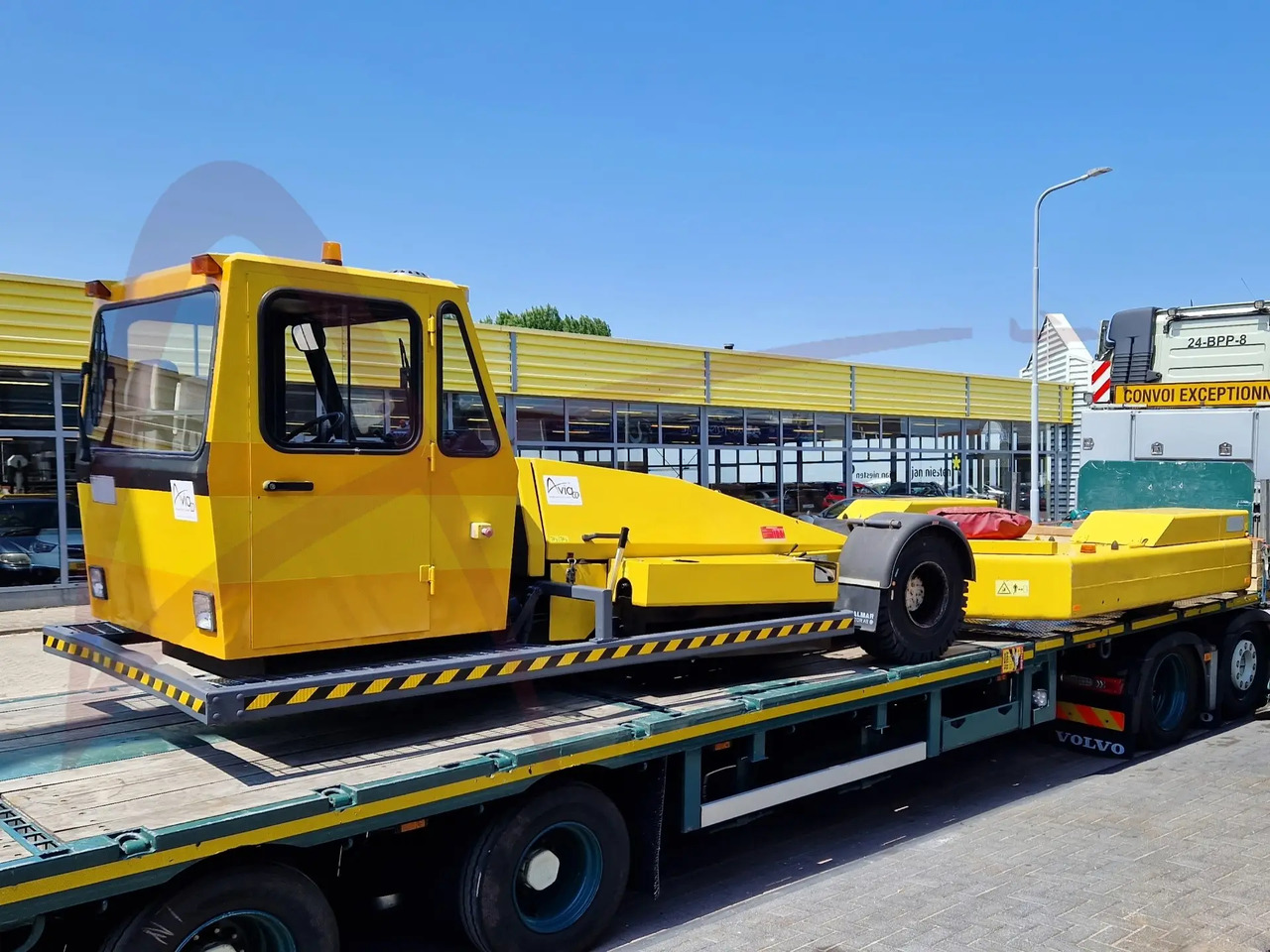 KALMAR TBL180 - Аэродромный тягач: фото 2 KALMAR TBL180 - Аэродромный тягач: фото 2