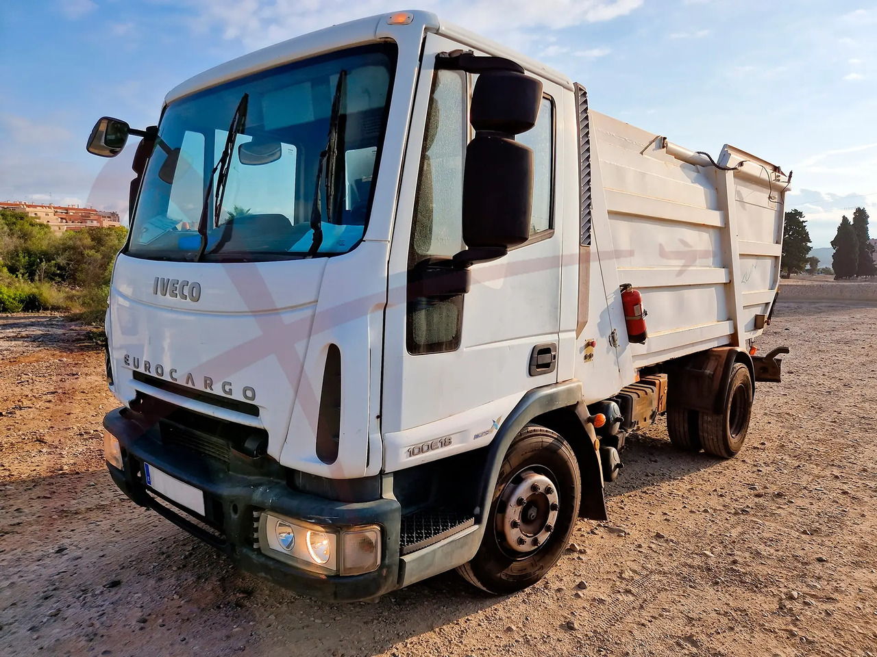 TECNO KUNI 8 - Мусоровоз: фото 2 TECNO KUNI 8 - Мусоровоз: фото 2