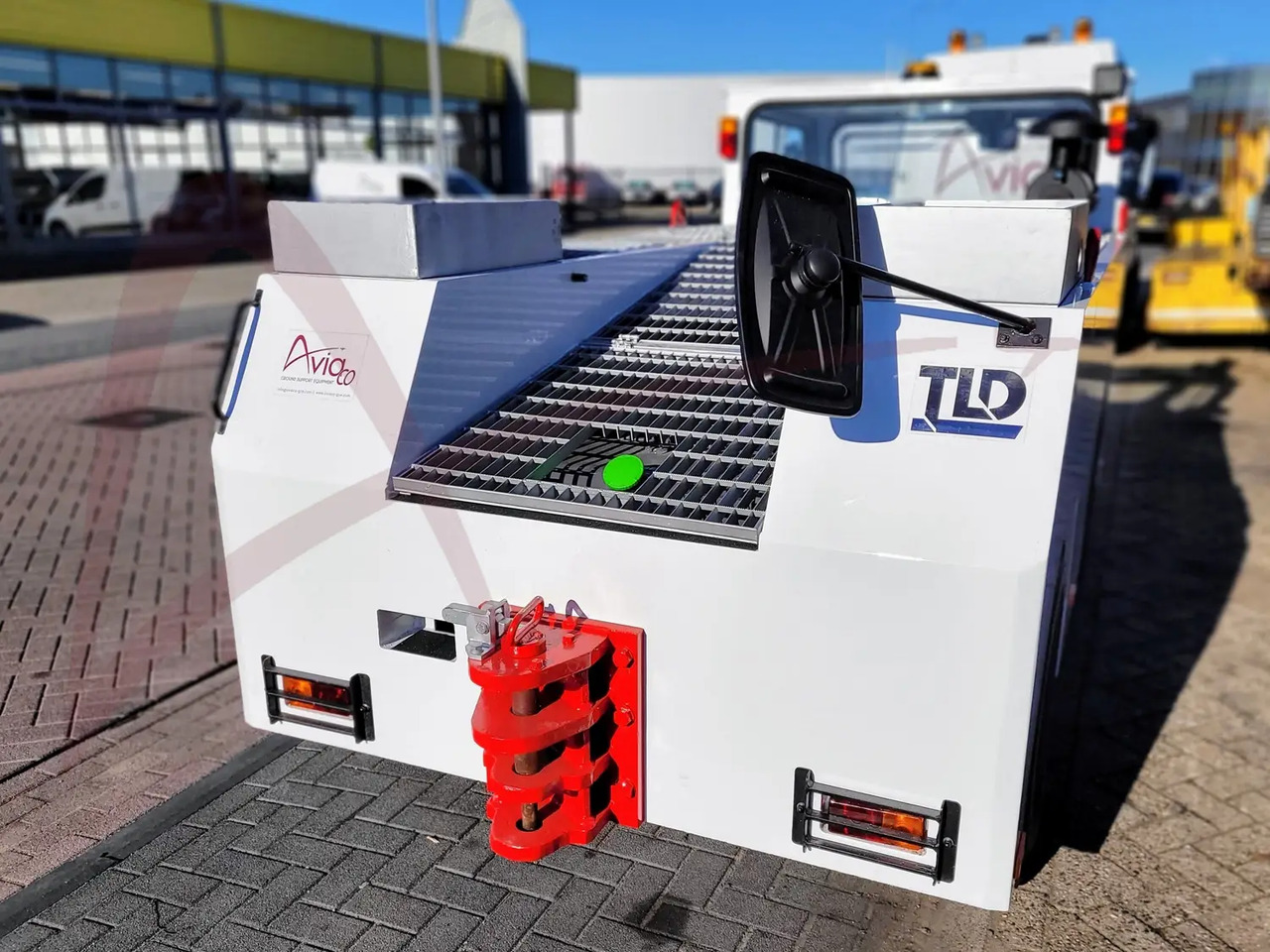 TLD TMX-100 - Аэродромный тягач: фото 5 TLD TMX-100 - Аэродромный тягач: фото 5