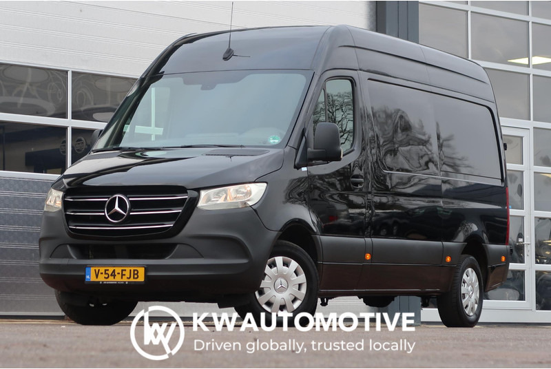 Mercedes-Benz Sprinter 317 CDI L2H2 AUT/ 3.5T/ CAMERA/ MBUX/ CRUISE/ AIRCO - Цельнометаллический фургон: фото 1 Mercedes-Benz Sprinter 317 CDI L2H2 AUT/ 3.5T/ CAMERA/ MBUX/ CRUISE/ AIRCO - Цельнометаллический фургон: фото 1