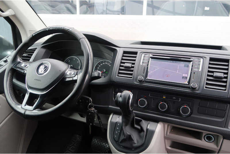 Volkswagen Transporter 2.0 TDI L1H1 Highline AUT/ LED/ ACC/ 2X DEUR/ NAVI/ AIRCO/ TREKHAAK - Легковой фургон: фото 5 Volkswagen Transporter 2.0 TDI L1H1 Highline AUT/ LED/ ACC/ 2X DEUR/ NAVI/ AIRCO/ TREKHAAK - Легковой фургон: фото 5