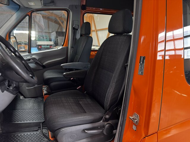 MERCEDES-BENZ Sprinter 316 CDI 4x4 Allrad L2H2 1. Hand! - Цельнометаллический фургон, Грузопассажирский фургон: фото 4 MERCEDES-BENZ Sprinter 316 CDI 4x4 Allrad L2H2 1. Hand! - Цельнометаллический фургон, Грузопассажирский фургон: фото 4