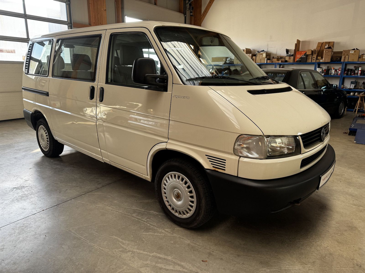 Volkswagen T4 Caravelle 2.5 TDI Syncro Sperre 1. Hand! - Универсал: фото 4 Volkswagen T4 Caravelle 2.5 TDI Syncro Sperre 1. Hand! - Универсал: фото 4