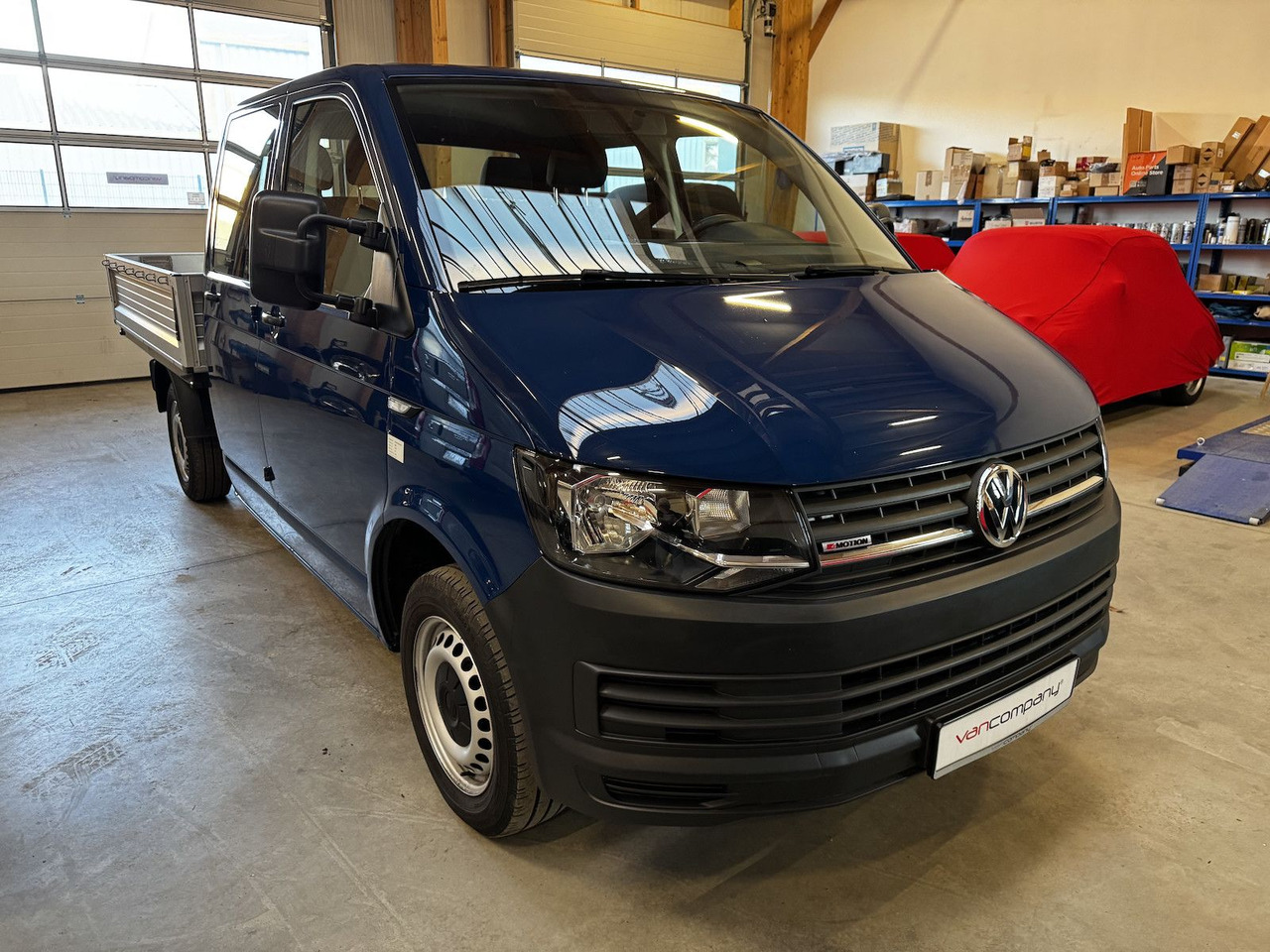Volkswagen T6 Doka Pritsche 2.0 TDI 4Motion 4x4 indienblau - Малотоннажный бортовой грузовик: фото 3 Volkswagen T6 Doka Pritsche 2.0 TDI 4Motion 4x4 indienblau - Малотоннажный бортовой грузовик: фото 3